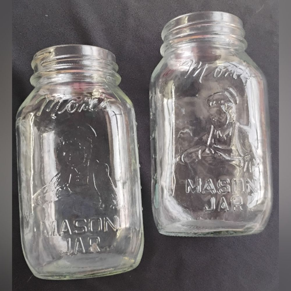 1975 Mom's Mason Jars 2 Clear Glass Canning Quarts Embossed Measurements USA